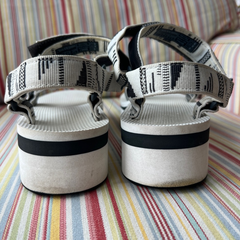 Teva platform Black and White Sandals - Picture 5 of 7